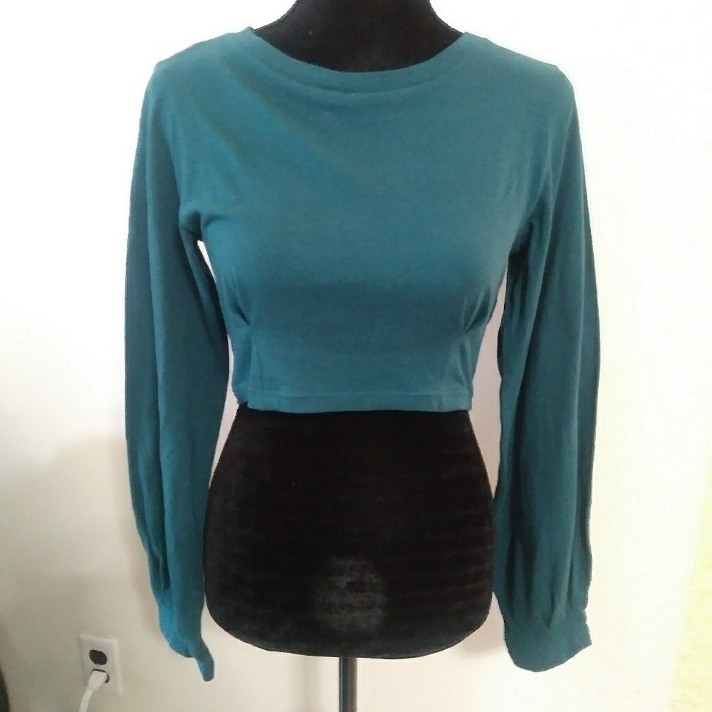 NWT Forever 21  crop top